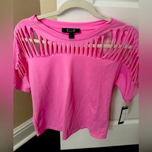 Beautiful hot pink short sleeve women’s top